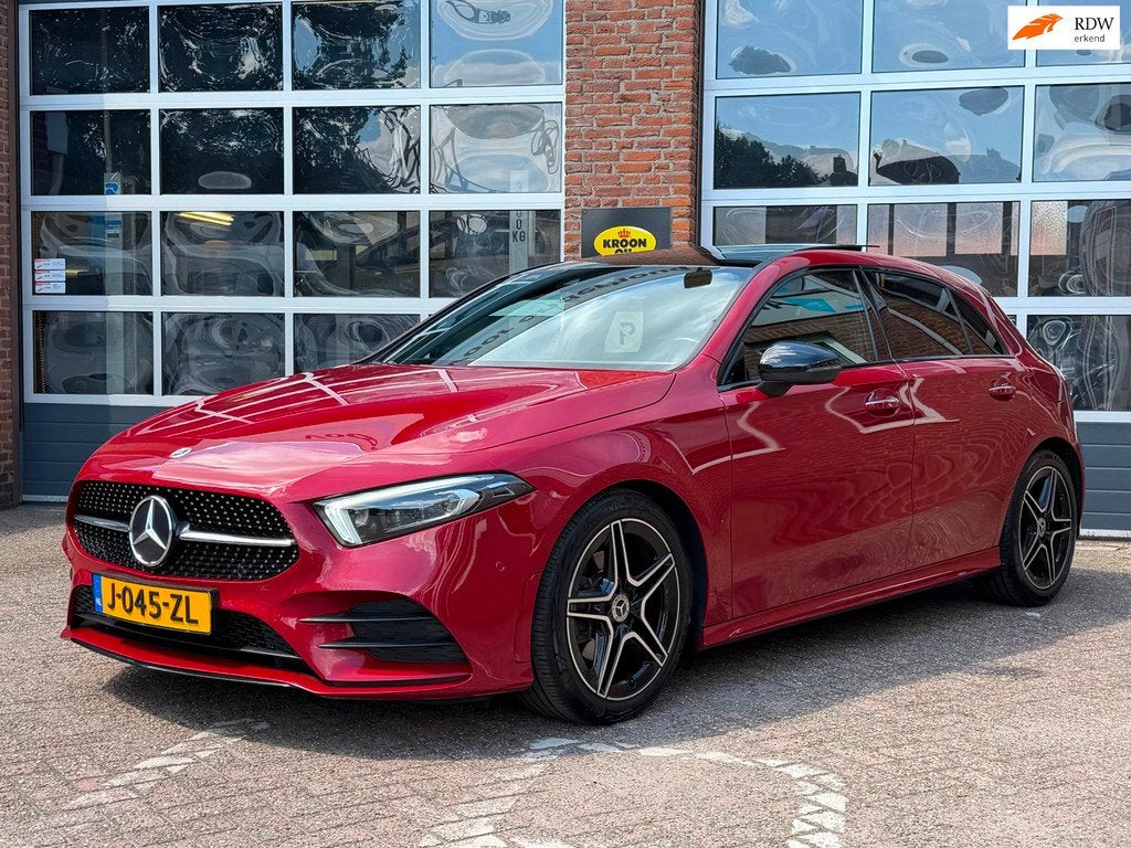 Mercedes-Benz A-klasse 180 Business Solution AMG, Navi, Crui, Auto's, 136 pk, Gebruikt, 4 cilinders, Origineel Nederlands