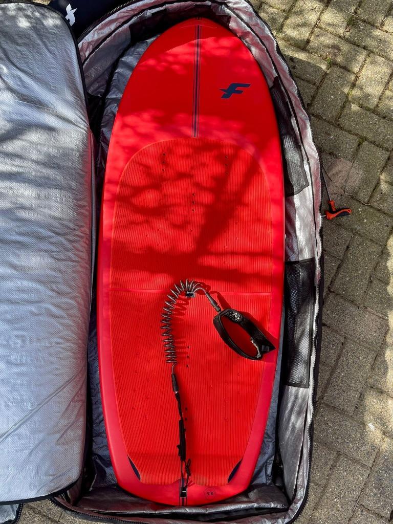 F-One Rocket Wing-S 5'0 - 54 liter - als nieuw, Watersport en Boten, Wingsurfen, Ophalen, Zo goed als nieuw, Wingsurf-board