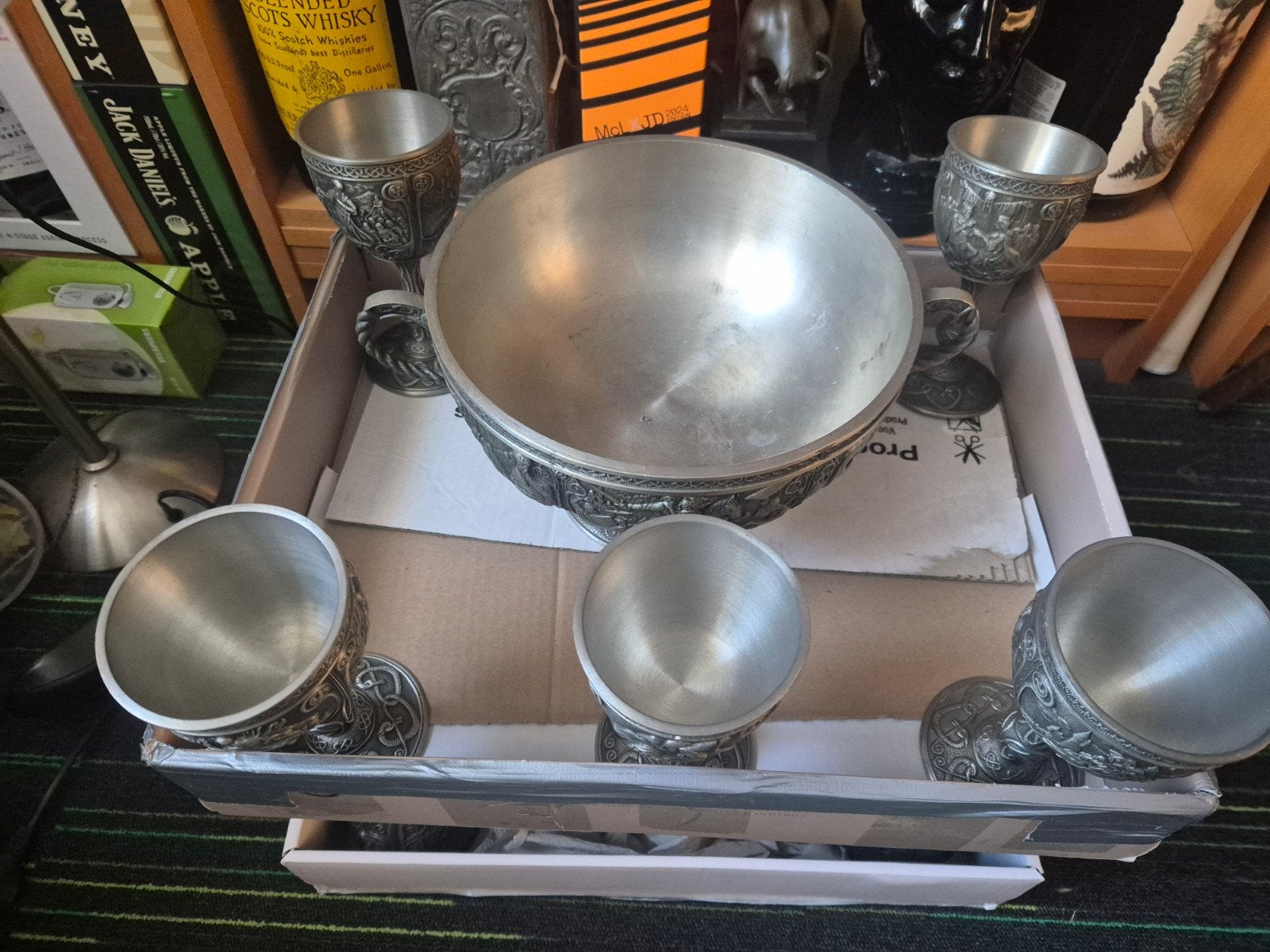Franklin Mint Arthurian Society Excalibur schaal +Goblets (5, Antiek en Kunst, Antiek | Tin, Ophalen