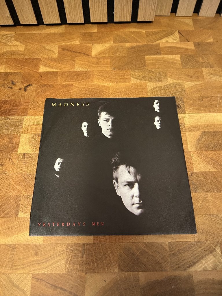 Madness yesterday's man single, Ophalen of Verzenden, Gebruikt, Pop