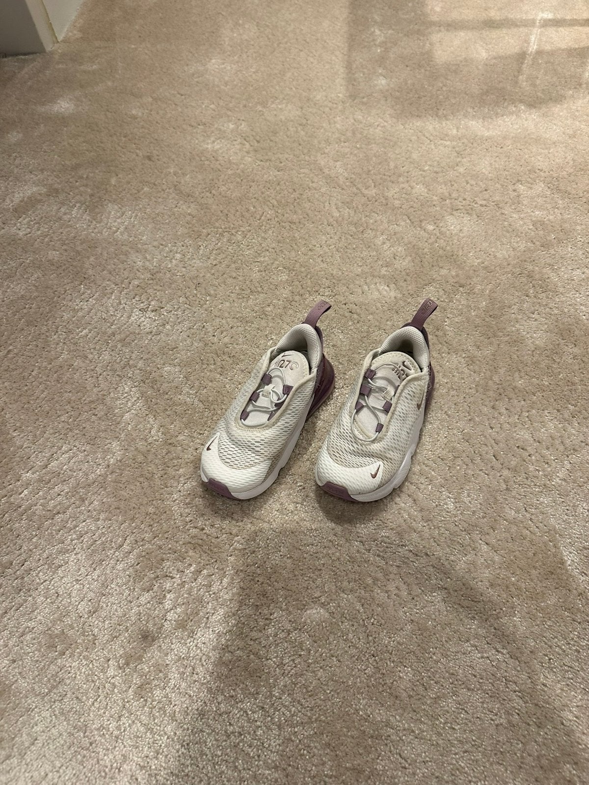 Nike air 270 maat 26, Kinderen en Baby's, Meisje, Ophalen of Verzenden, Gebruikt, Schoentjes