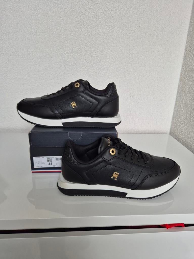 NIEUWE Tommy Hilfiger 38 sneakers zwart, Ophalen of Verzenden