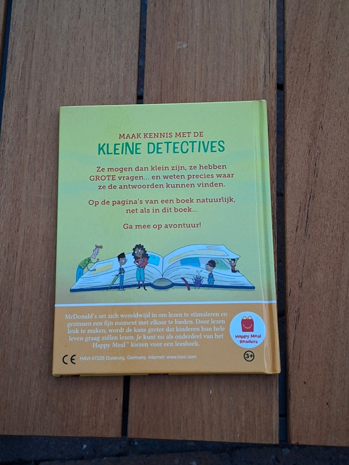 De Kleine Detectives: Hebben spinnen huisdieren?, Ophalen, Zo goed als nieuw, Cressida Cowell, Non-fictie