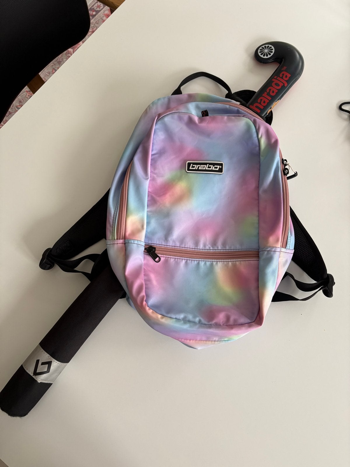 Brabo hockey rugzak tie-dye meerkleurig gratis op te halen, Overige merken, Gebruikt, Verzenden, Minder dan 25 cm