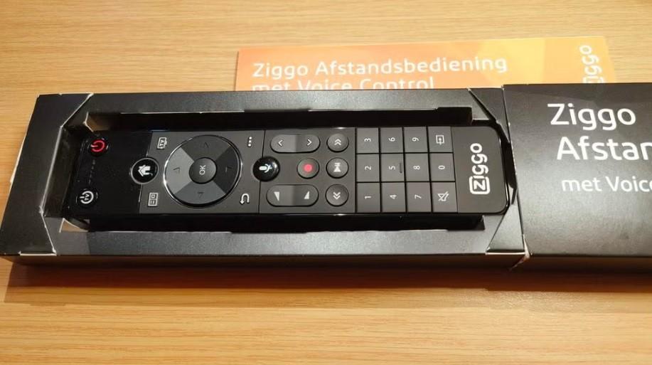 Ziggo Afstandsbediening met Voice Control - Nieuw, Ophalen of Verzenden, Nieuw, Origineel, Tv