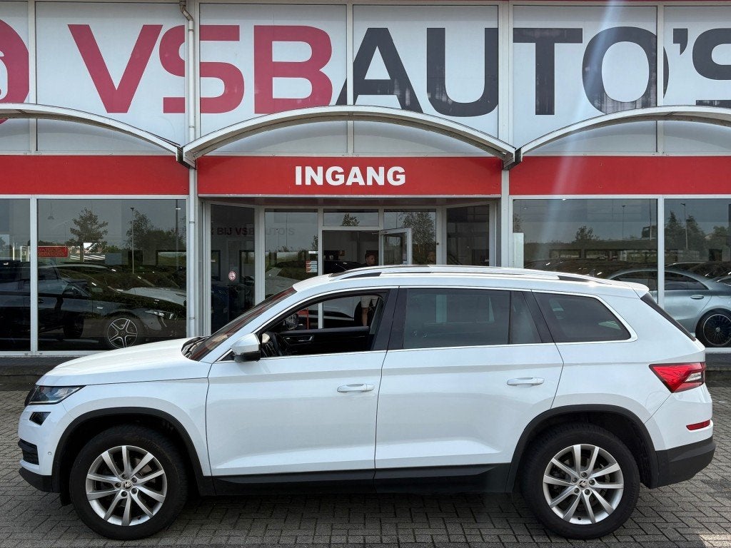 Skoda KODIAQ 2.0 TDI STYLE BUSINESS 7 PERSOONS AUT. PANO EL, Auto's, Automaat, Gebruikt, 4 cilinders, 7 stoelen