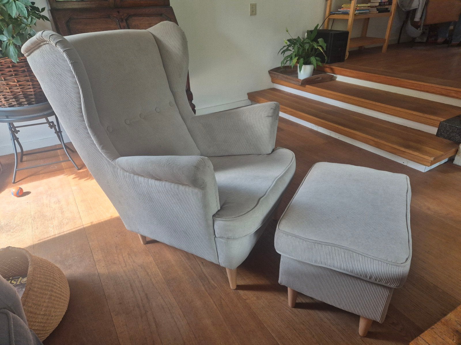 Strandmom Ikea fauteuil met hocker, Ophalen, 75 tot 100 cm, Zo goed als nieuw, Stof
