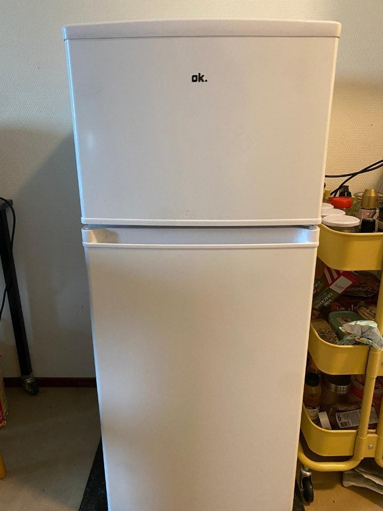 Fridge with freezer OK. Koelkast wit koel-vriescombinatie, Witgoed en Apparatuur, Gebruikt, 75 tot 100 liter, 45 tot 60 cm, Met vriesvak