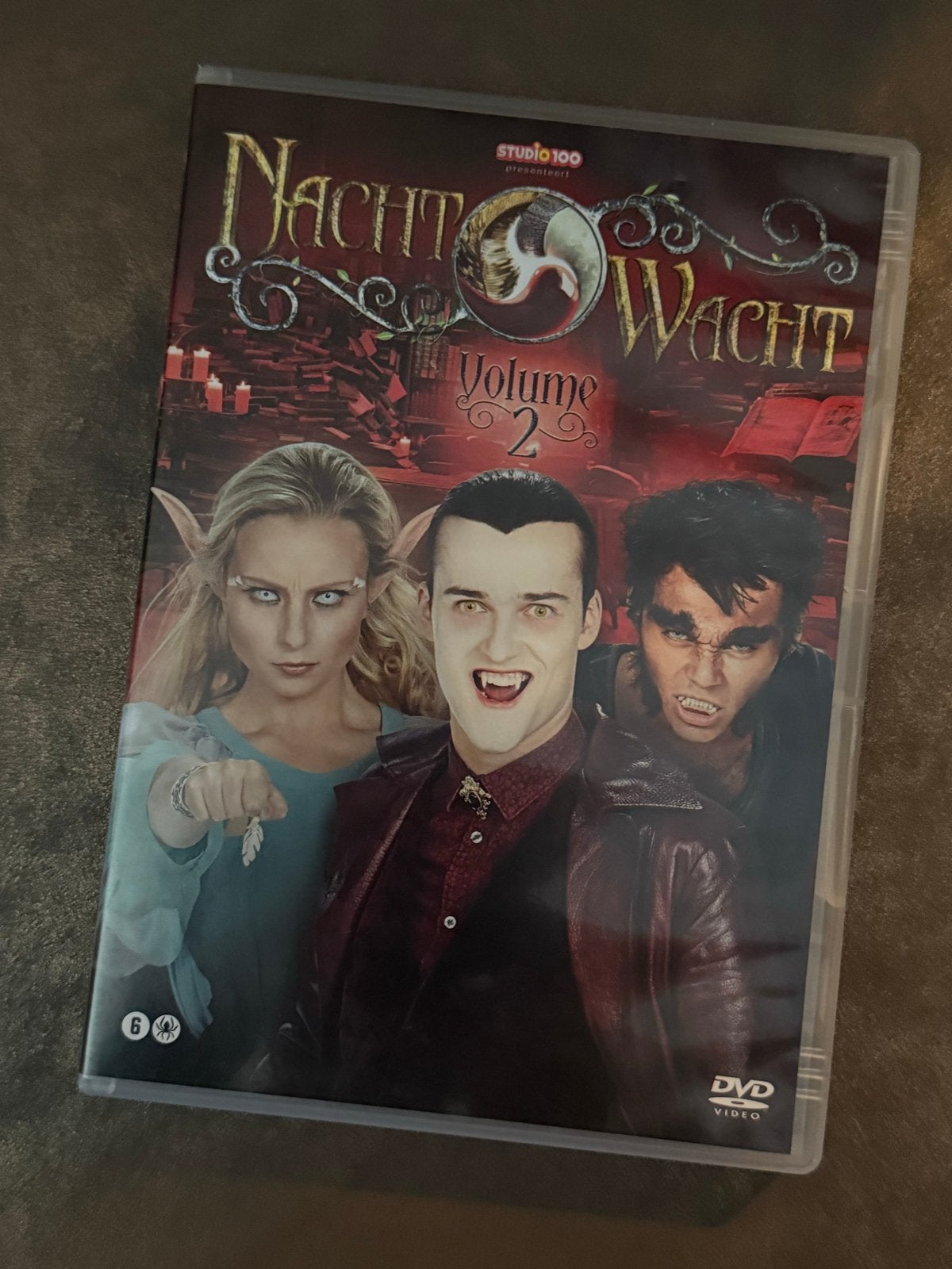 Nachtwacht Volume 2 DVD - Studio 100, Cd's en Dvd's, Science Fiction en Fantasy, Zo goed als nieuw, Inclusief doosje, Ophalen of Verzenden