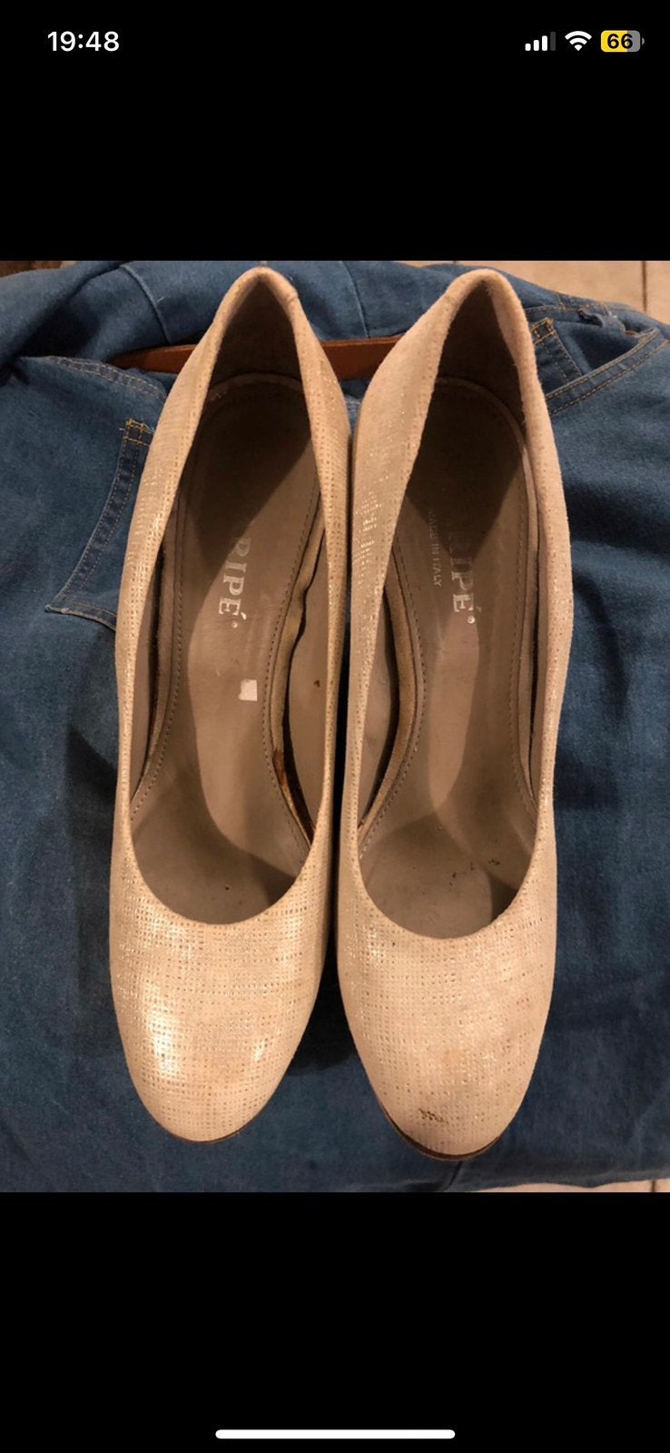 Pumps beige naaf 42, Kleding | Dames, Schoenen, Ophalen of Verzenden, Zo goed als nieuw