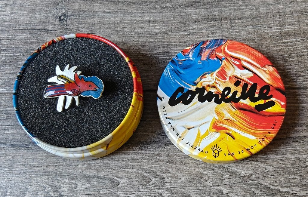 Corneille zilveren broche, Sieraden, Tassen en Uiterlijk, Minder dan 4 cm, Ophalen of Verzenden, Zo goed als nieuw, Zilver