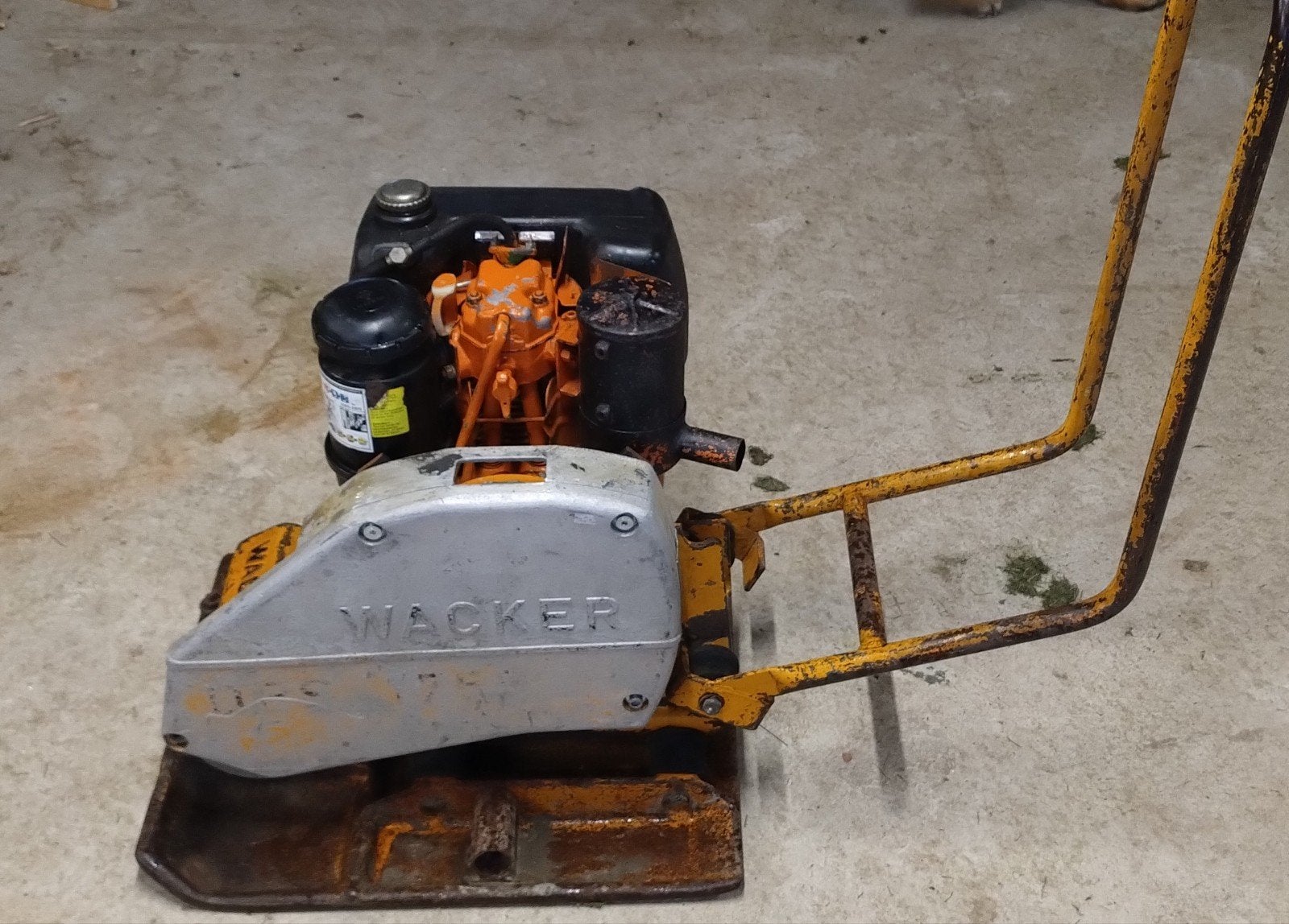 Wacker dps 1750 trilplaat, Hatz Diesel, Ophalen