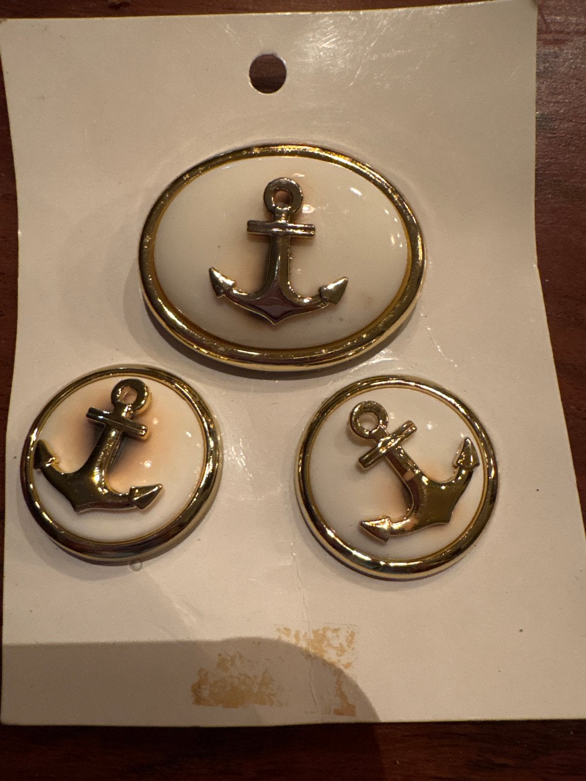 Vintage Anker Oorbellen - Goudkleurig en Wit, Overige materialen, Ophalen of Verzenden, Goud, Hangers