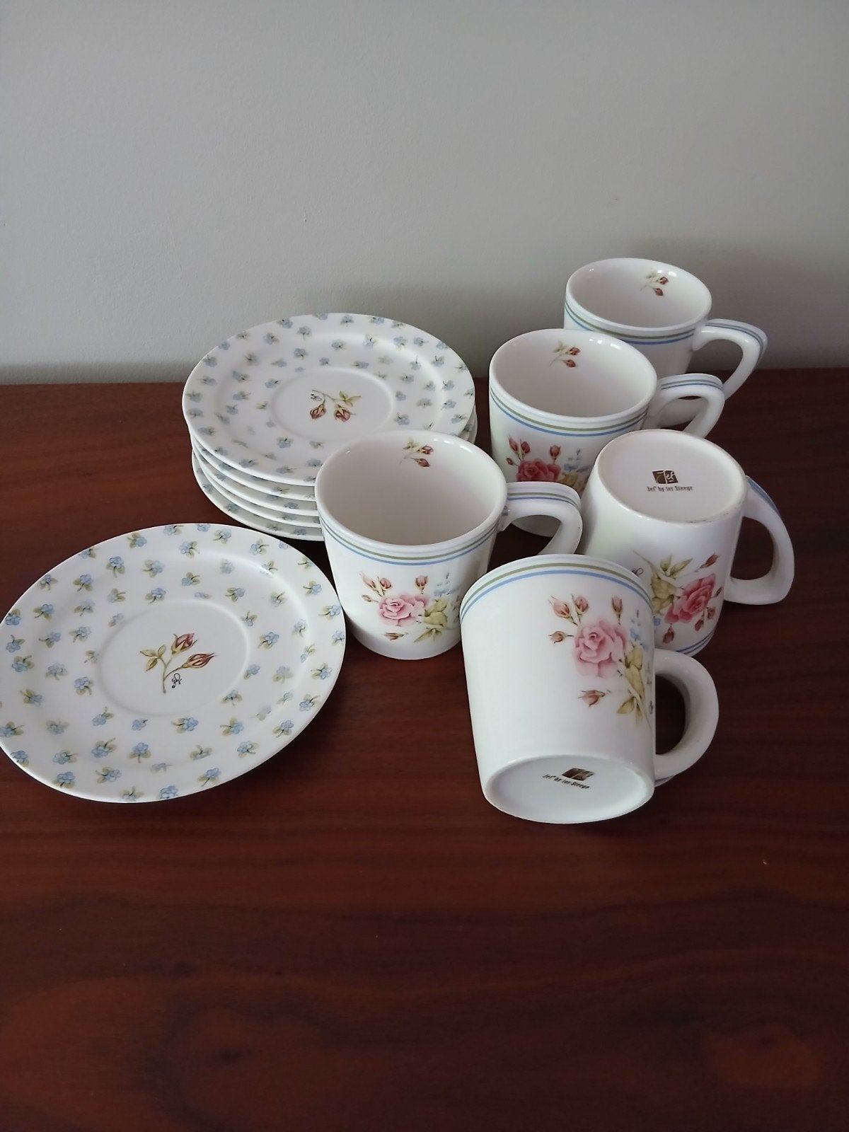 jet bij ter steege 5 kop + schotels izgs, Huis en Inrichting, Keuken | Servies, Ophalen, Zo goed als nieuw, Overige stijlen, Kop(pen) en/of Schotel(s)