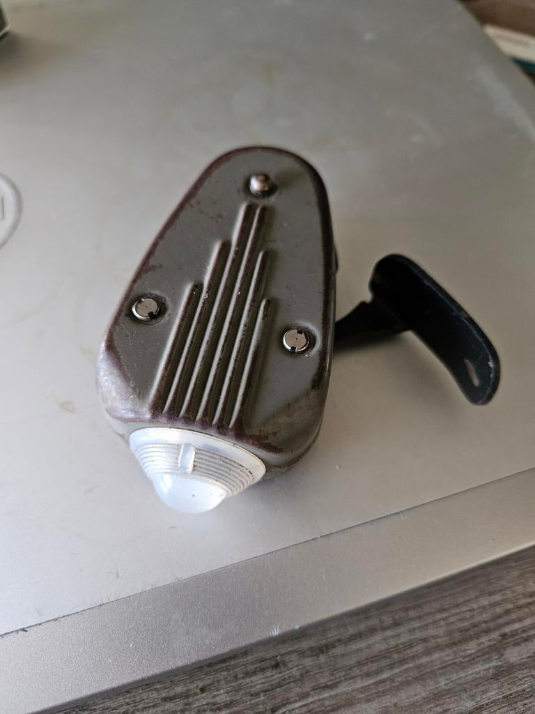 Vintage Philips WW 2 knijpkat lamp - Made in Holland, Ophalen of Verzenden, Gebruikt, Dynamo, Voorlicht