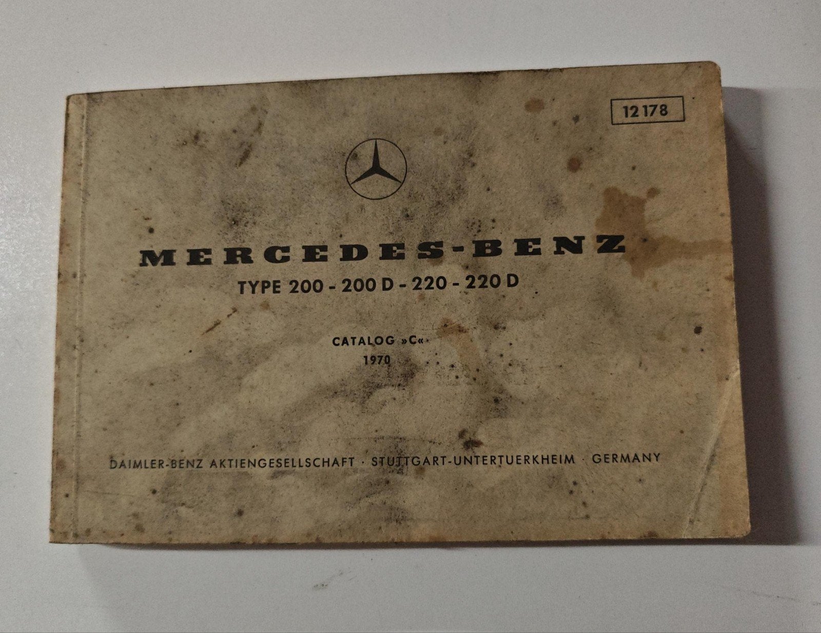 Mercedes-Benz Type200-200D-220-220D Onderdelencatalogus 1970, Auto diversen, Ophalen of Verzenden