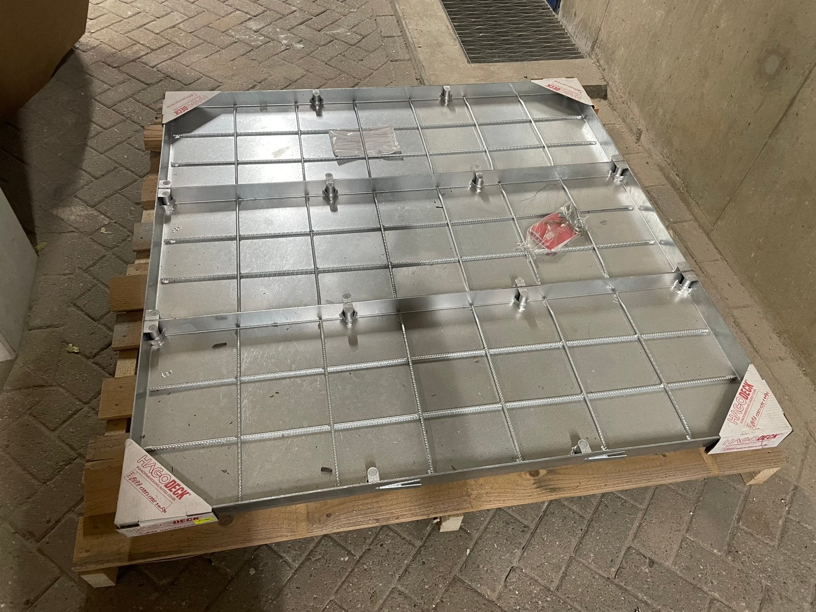 HAGO vloerluik 150 x150 cm - Nieuwstaat, Ophalen, Nieuw