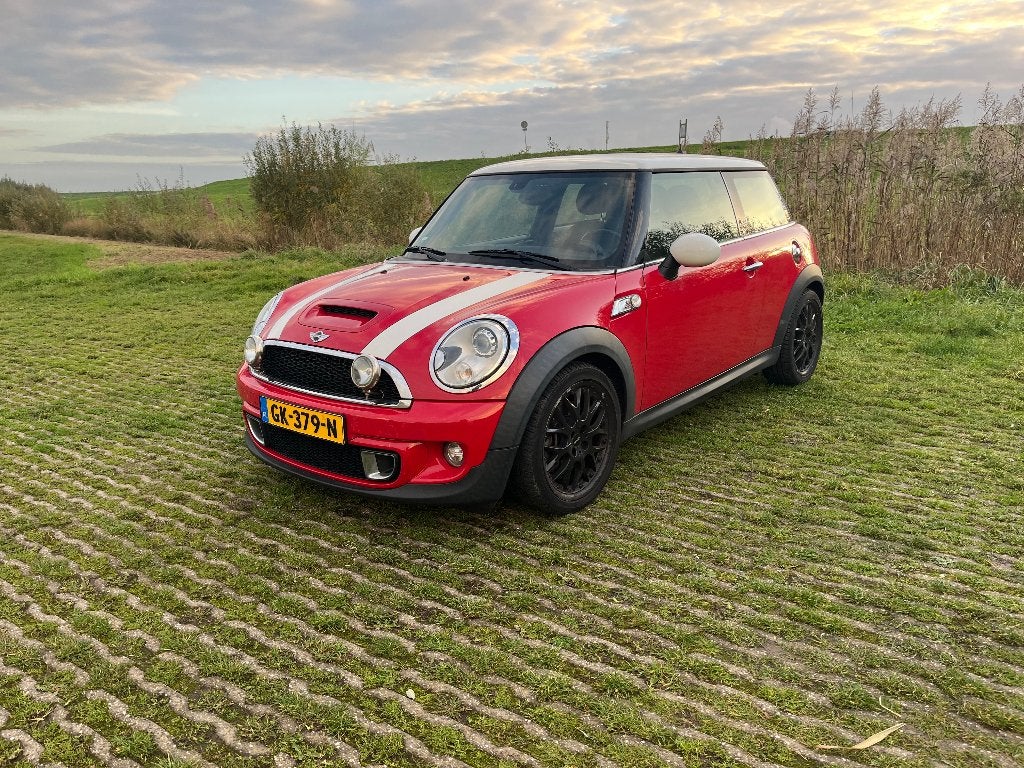 Mini 1.6T Cooper S CHILI | Automaat | 2011 | Rood | 184pk, Auto's, Zwart, 4 cilinders, 4 stoelen, Leder en Stof