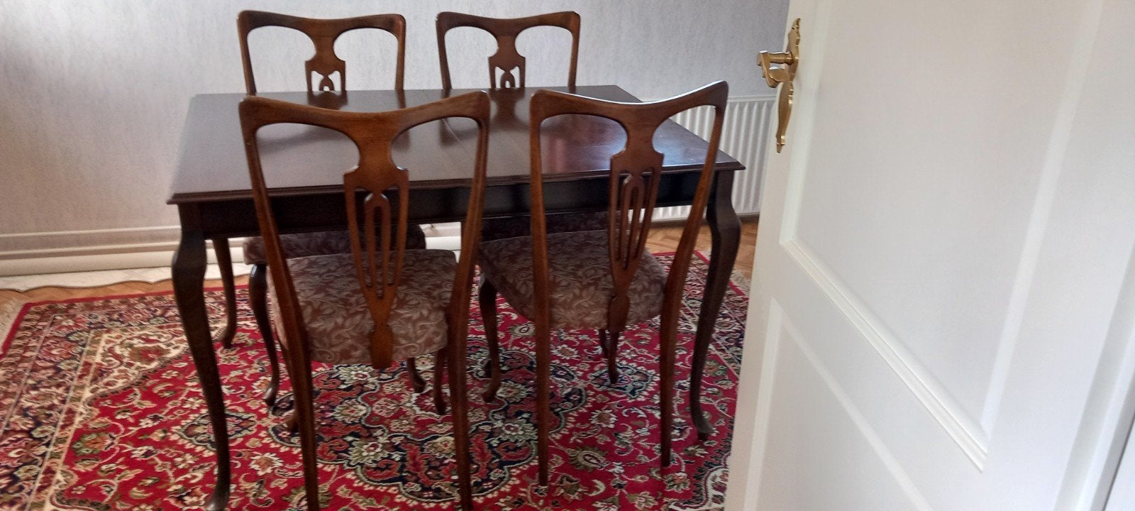 Orginele Quinanne stijltafel met 4 stoelen. zie foto's, Ophalen, Gebruikt