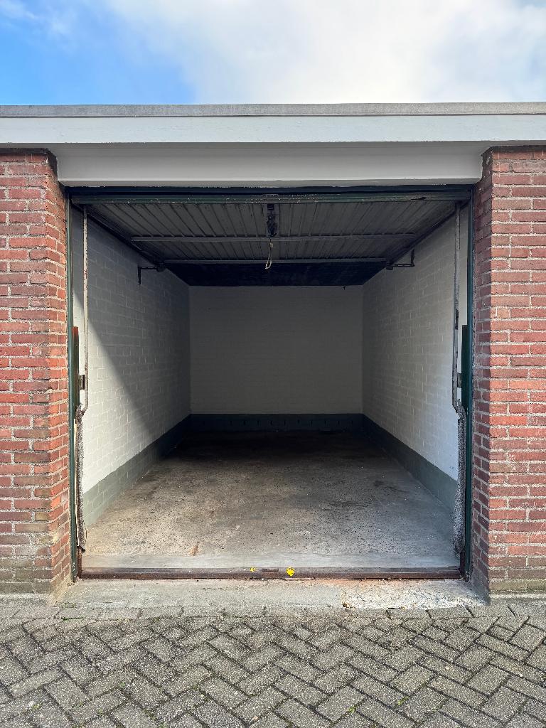 Garagebox te huur Utrecht (bedrijfsruimte, parkeren, opslag), Auto diversen, Autostallingen en Garages