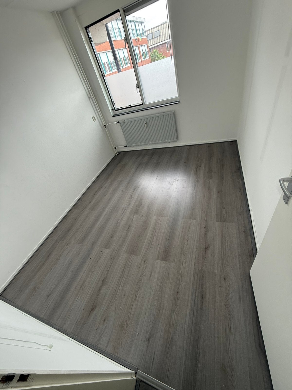 Laminaat afhalen Z.S.M., Huizen en Kamers, Kamers te huur