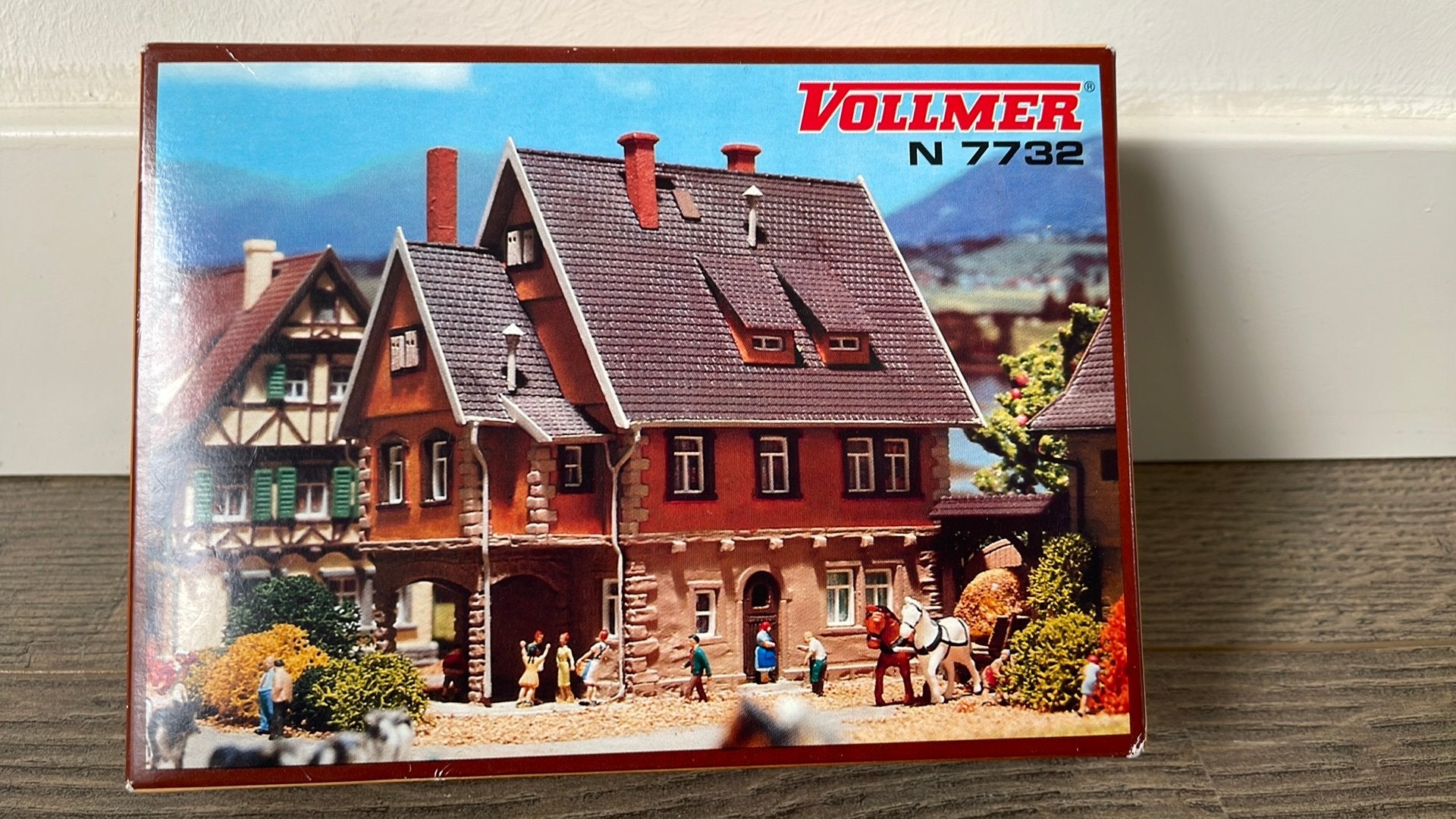 Vollmer bouwdoos N-spoor N 7732 Pfarrhaus / Pastorie nieuw, Hobby en Vrije tijd, Modeltreinen | N-Spoor, Overige merken, Gelijkstroom of Wisselstroom