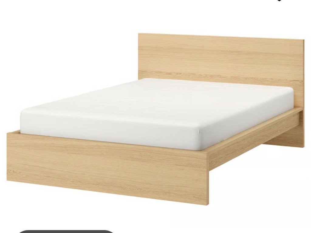 Meubels Set – Bed, Bureau, Schommelstoel & Kast €582,75, Huis en Inrichting, Ophalen, Zo goed als nieuw, Tweepersoons