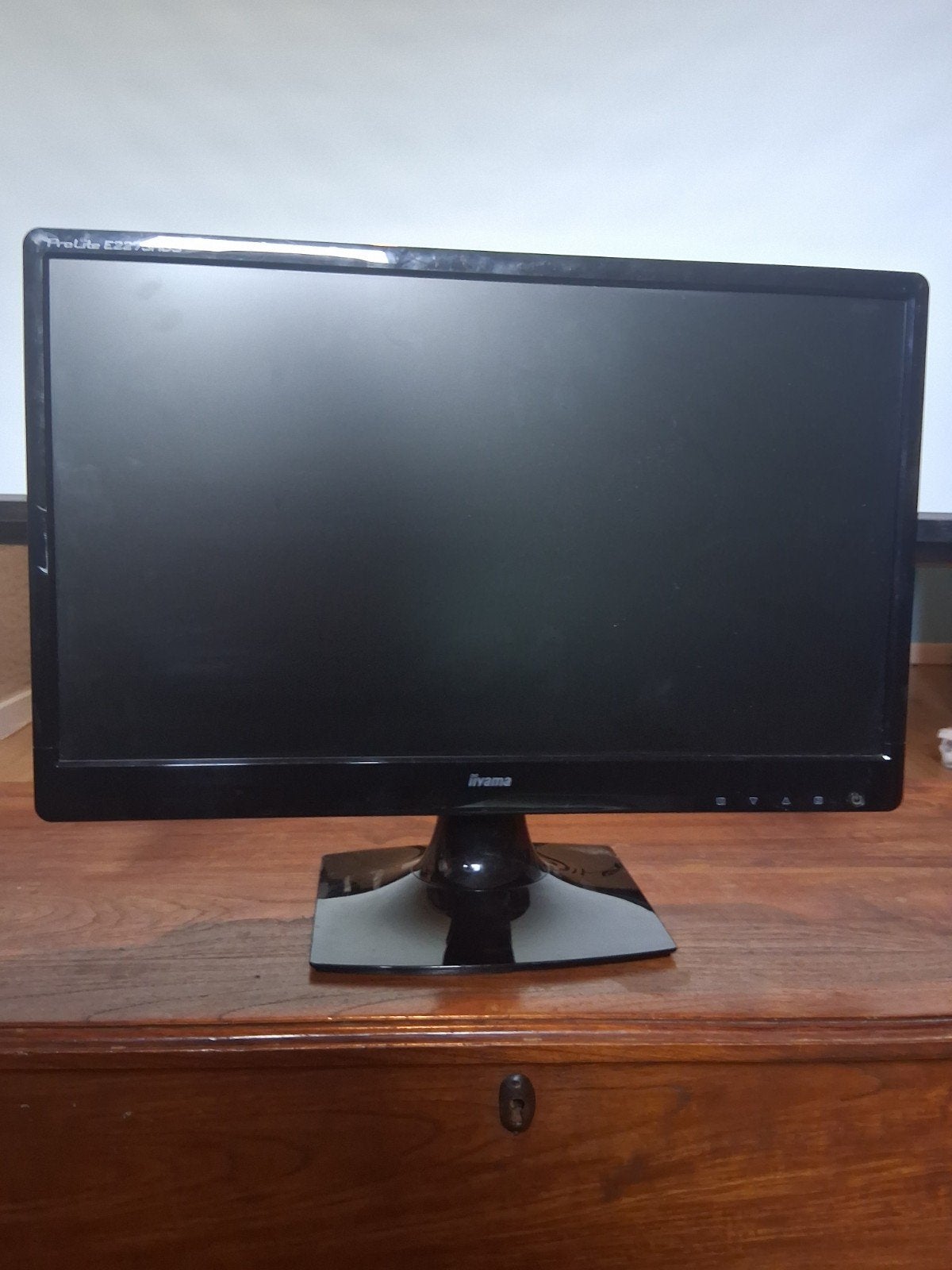 Iiyama ProLite E2273HDS 22 inch monitor, Ophalen, DVI, Gebruikt, Iiyama