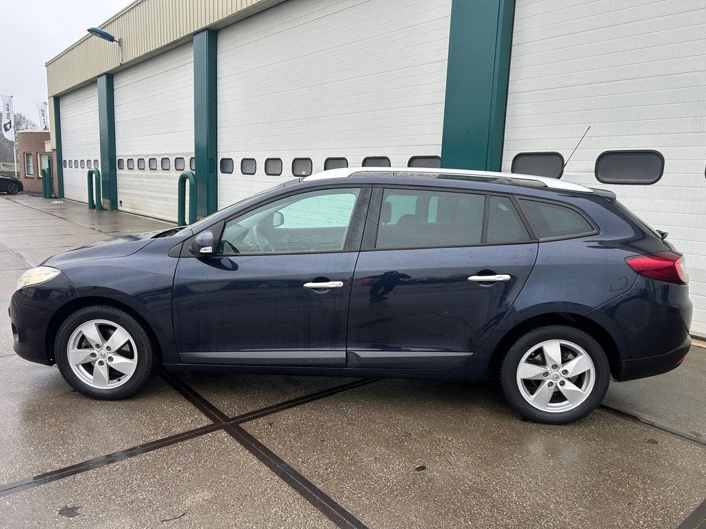 Renault Mégane Estate 2.0 Dynamique Automaat !, Euro 5, Gebruikt, Zwart, 4 cilinders