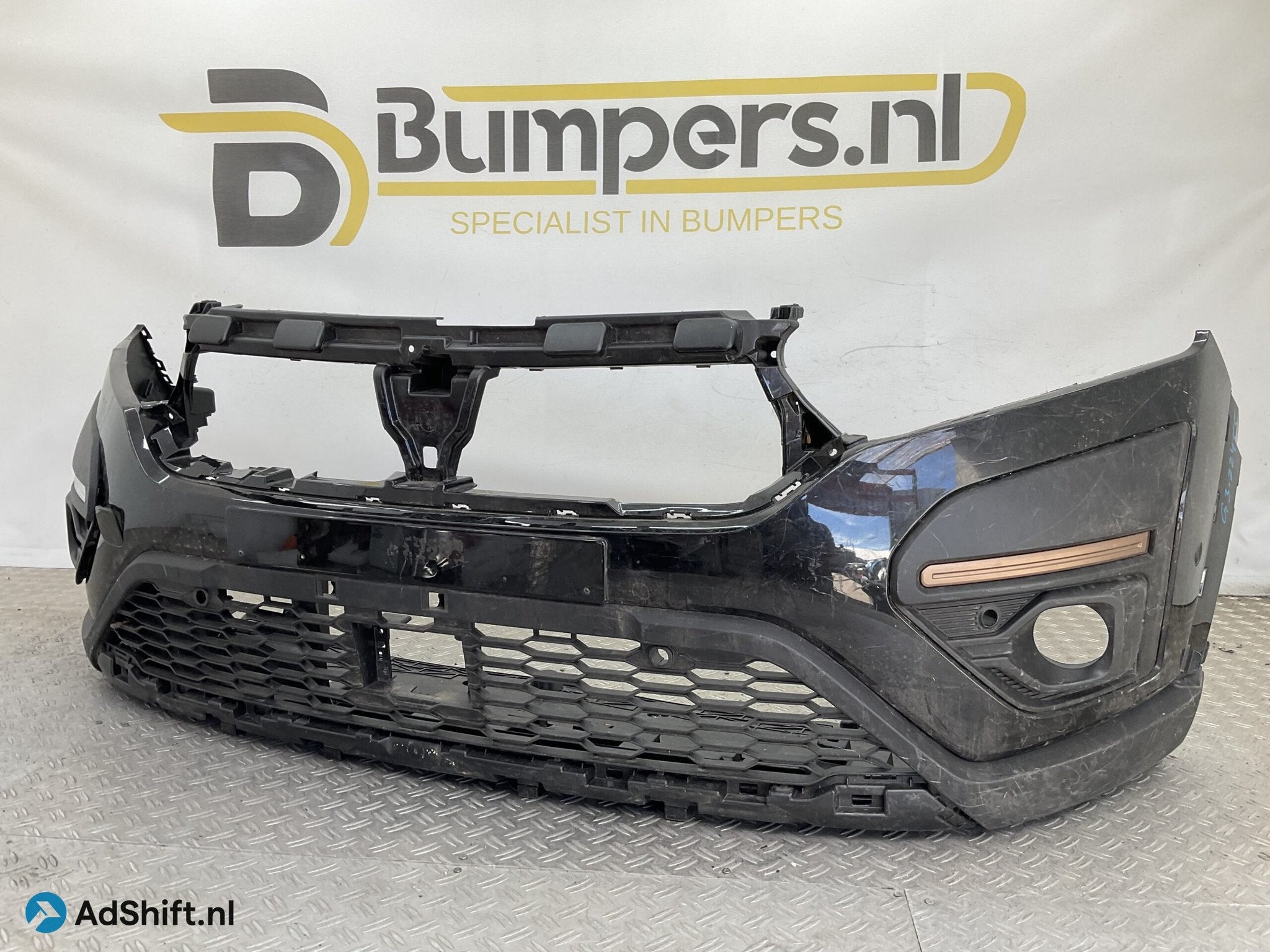Bumper Dacia Sandero 2020-2024 620228861R Voorbumper G3-2245, Bumper