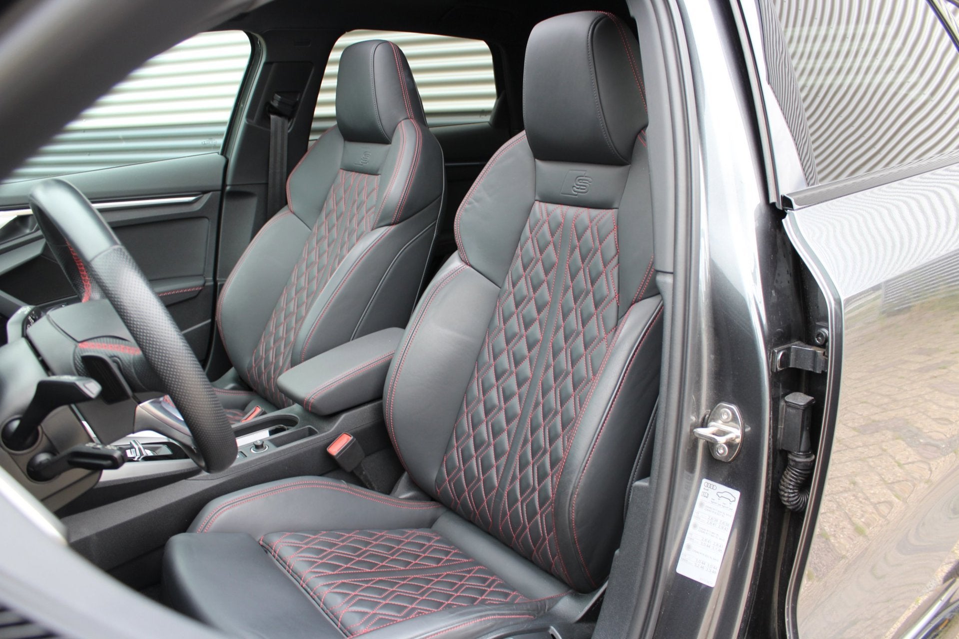 Audi A3 Sportback 45 TFSI e 3x S-Line | Pano | RS Zetels| B&, Zwart, 4 cilinders, Nieuw, Hybride Elektrisch/Benzine