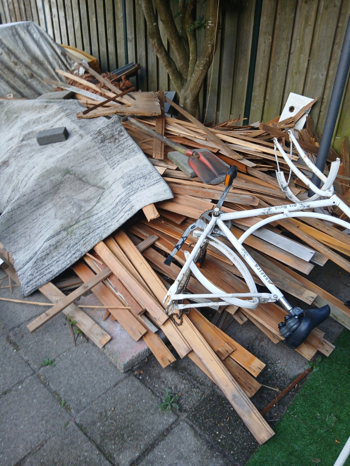 Diverse partij gebruikt hout, Doe-het-zelf en Verbouw, Hout en Planken, Gebruikt, Minder dan 25 mm, Ophalen of Verzenden, 300 cm of meer