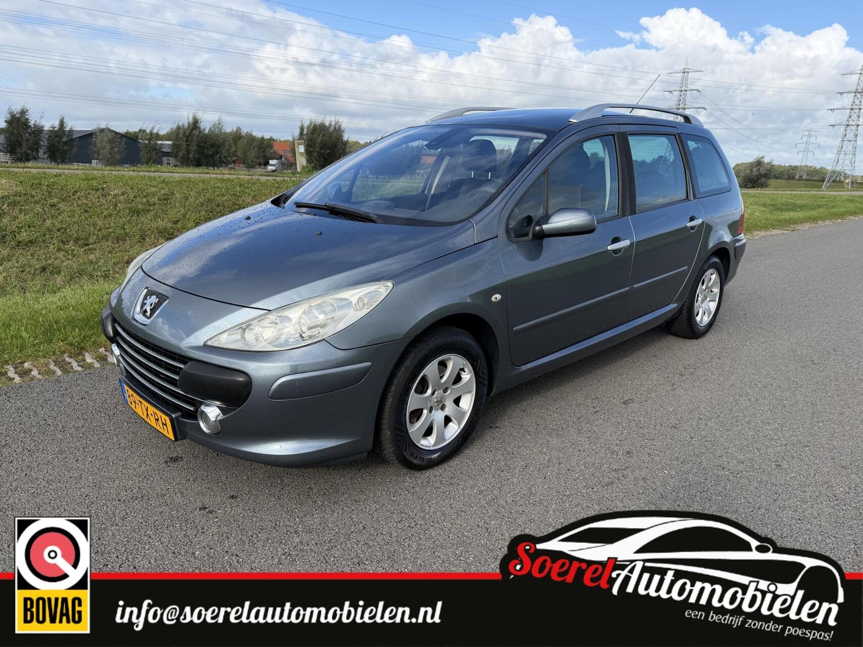 Peugeot 307 SW 1.6-16V Premium 6 0f 7 pers trekhaak panodak, Gebruikt, 4 cilinders, 7 stoelen, Origineel Nederlands