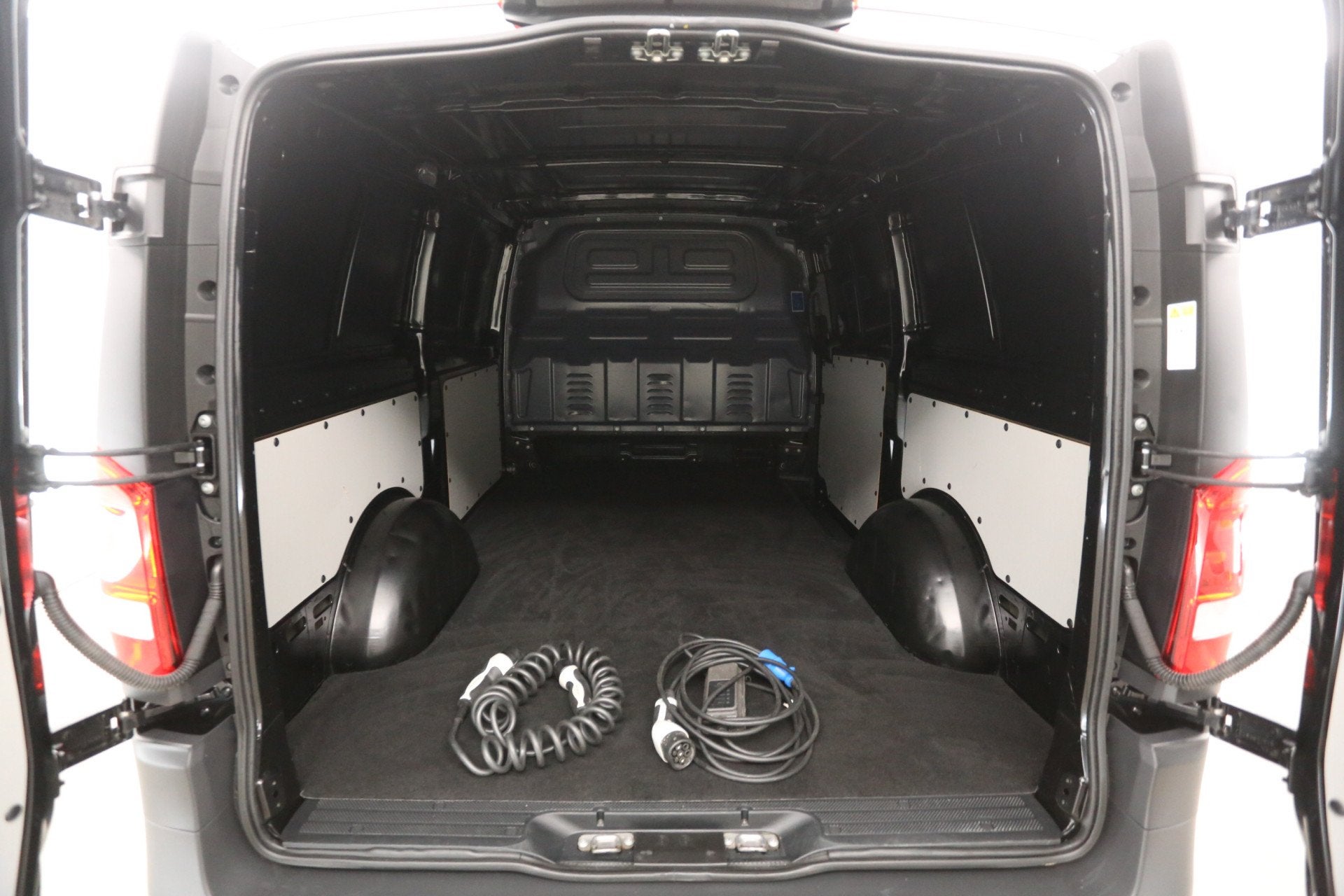 Mercedes-Benz eVito 66 kWh 112 Lang | Snelladen | SOH 96% |, Automaat, Stof, Gebruikt, Zwart