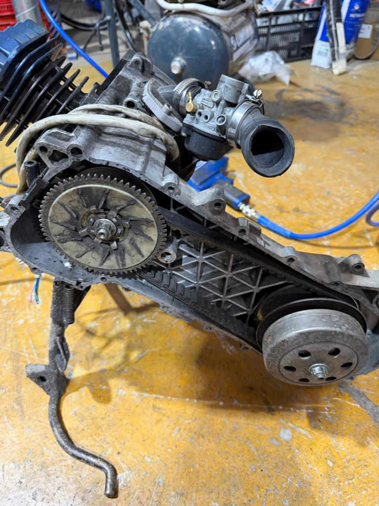 Piaggio 2t blok met NIEUWE CILINDER 50cc Lang carter, Fietsen en Brommers, Brommeronderdelen | Scooters, Ophalen, Gebruikt, Blok