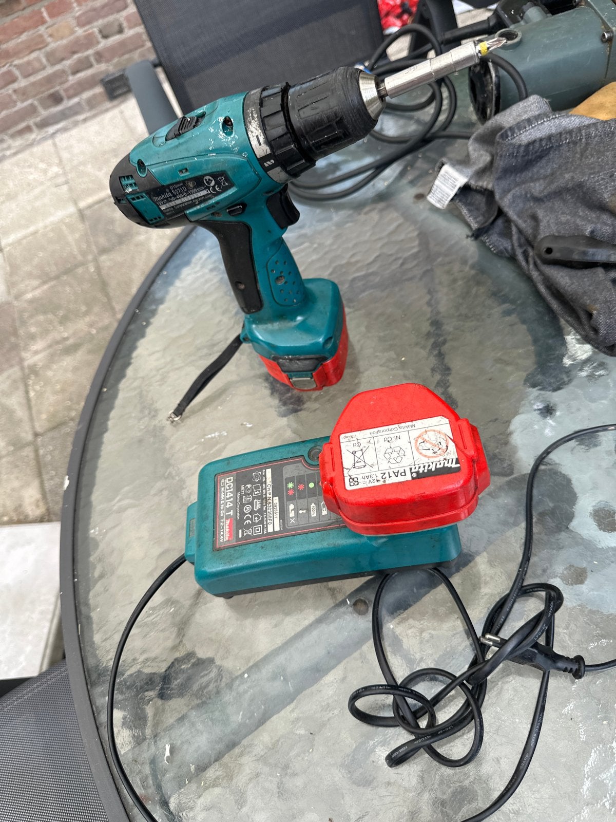 Makita Boormachine met Accu en Oplader, Doe-het-zelf en Verbouw, Gereedschap | Boormachines, Ophalen of Verzenden, Gebruikt, Minder dan 400 watt