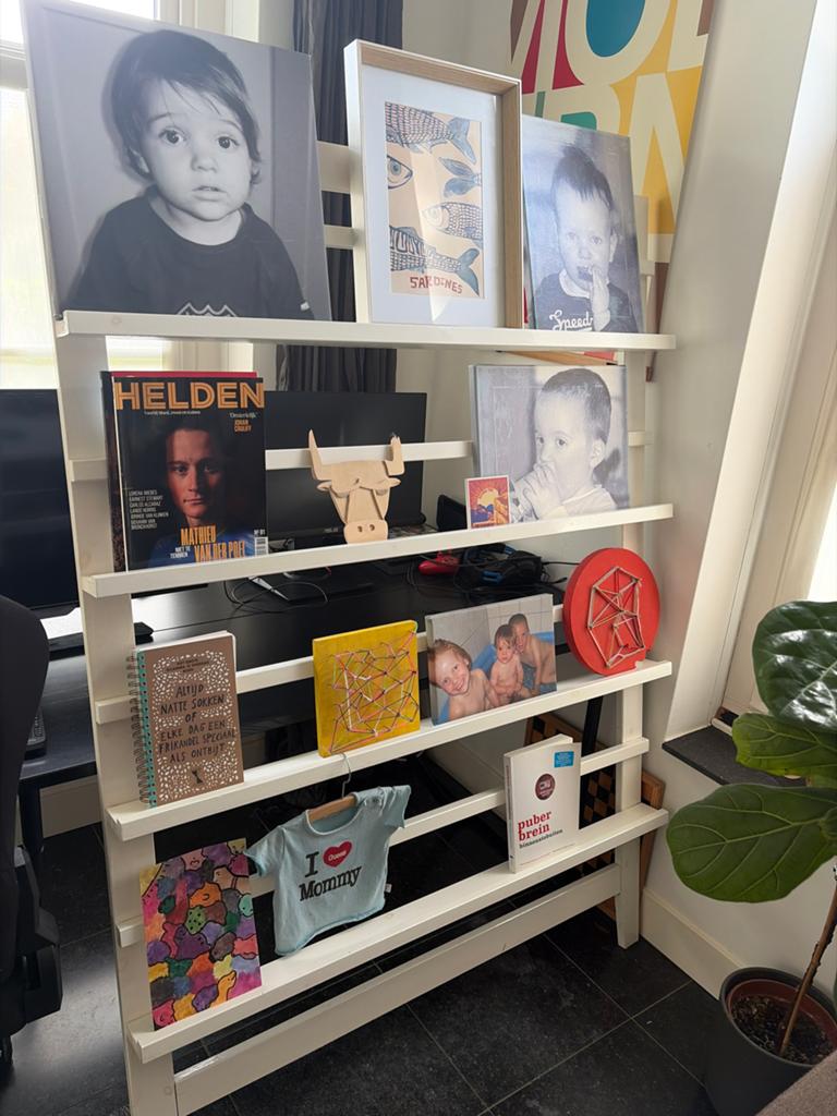 Wit tijdschriftenrek - 120x170 cm - Boeken & Decoratie, Huis en Inrichting, Ophalen, Met plank(en), Gebruikt, 100 tot 150 cm
