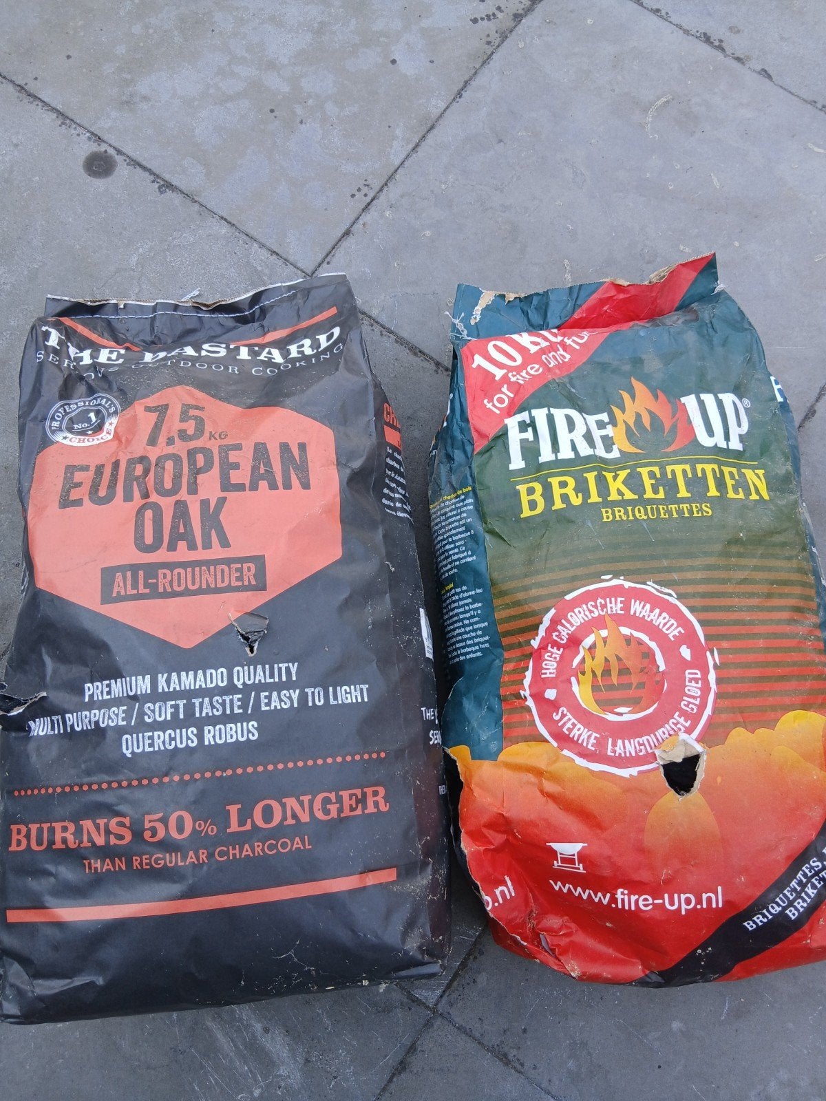 Houtskool en briketten voor BBQ en vuurkorf, Tuin en Terras, Haardhout, Minder dan 3 m³, Ophalen, Eikenhout, Blokken