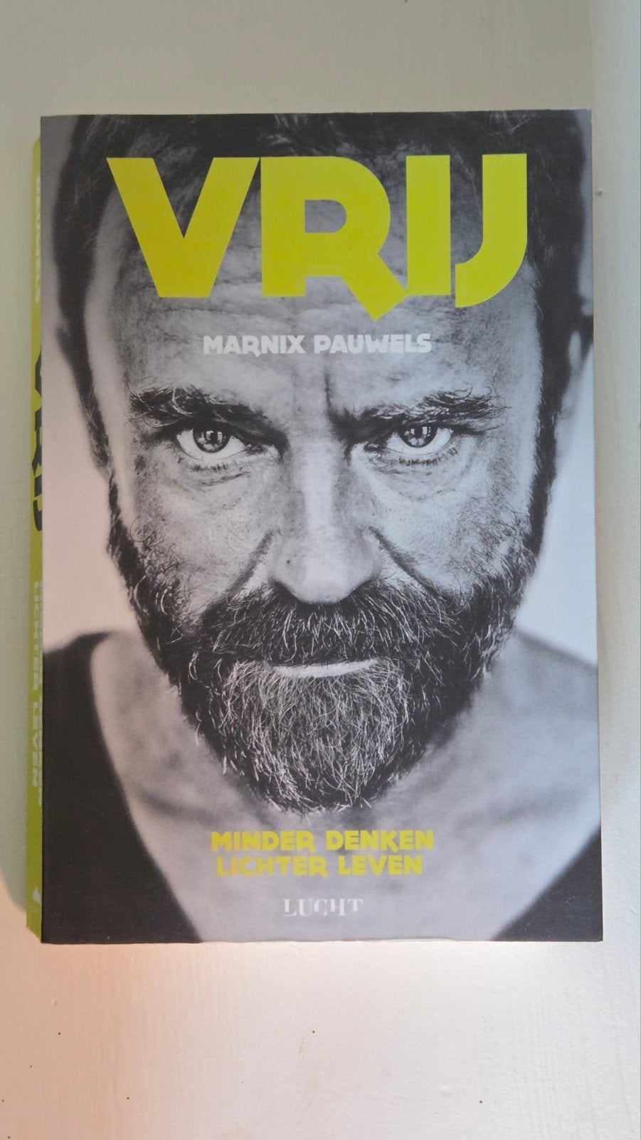 VRIJ - Minder Denken Lichter Leven - Marnix Pauwels, Boeken, Ophalen of Verzenden, Zo goed als nieuw, Marnix Pauwels