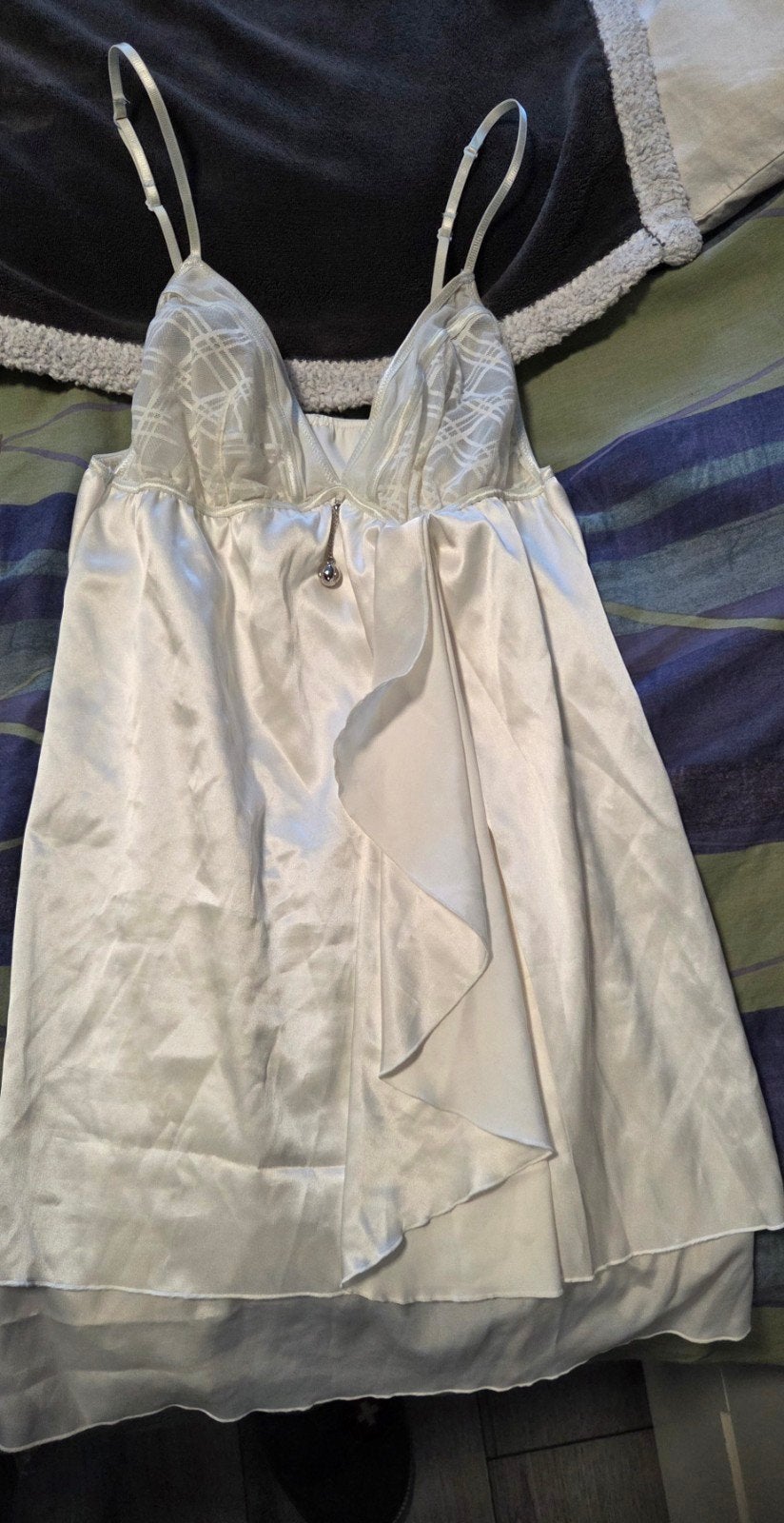 Wit satijnen nachthemd met string en short, Nika group, Ophalen of Verzenden, Wit, Nachtkleding