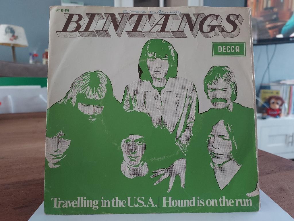 7" Single Bintangs - Travelling In The U.S.A. / Hound Is On, Cd's en Dvd's, Vinyl Singles, Gebruikt, 7 inch, Single, Ophalen of Verzenden