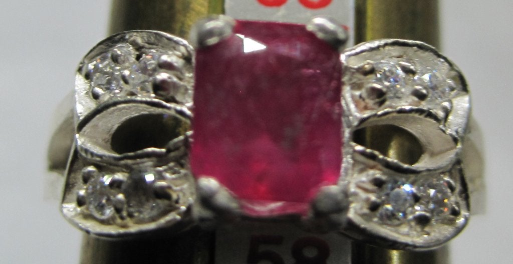 Robijn 100% natuurlijk design zilver ring circa 1970 maat 18, Ophalen, Zo goed als nieuw, 17 tot 18, Met edelsteen