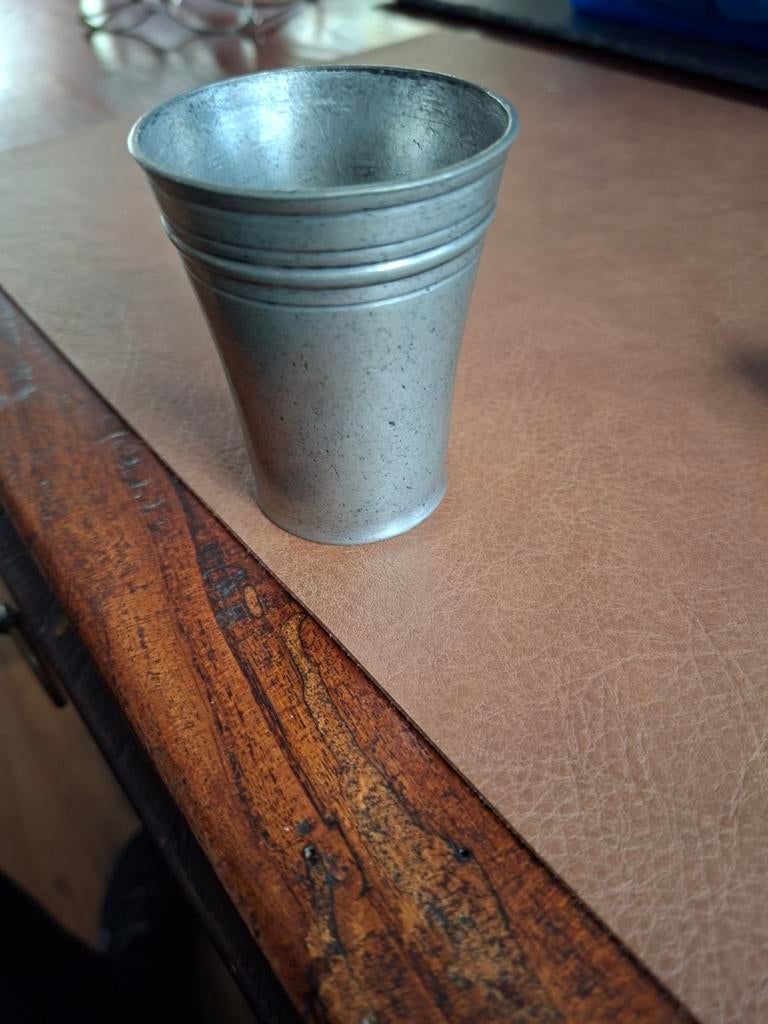 Oude tinnen beker, Antiek en Kunst, Antiek | Tin, Ophalen of Verzenden