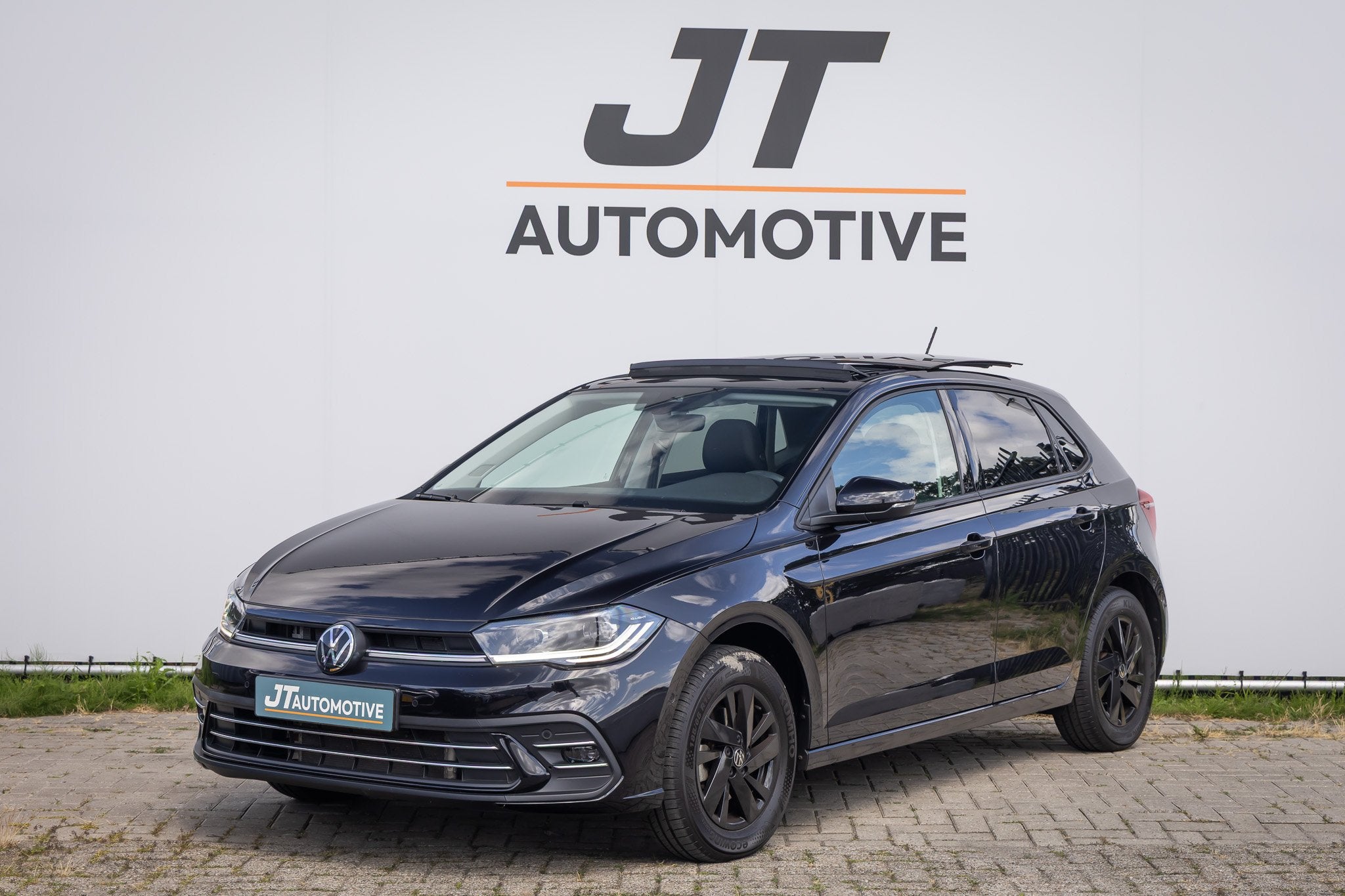 Volkswagen Polo 1.0 TSI Style 110pk pano | iq light | dashbo, Gebruikt, Euro 6, Zwart, Bedrijf