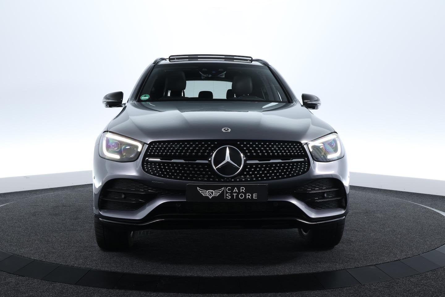 Mercedes-Benz GLC-klasse 300e 4MATIC Business Solution Luxur, Auto's, Gebruikt, Leder, Hybride Elektrisch/Benzine, Te koop