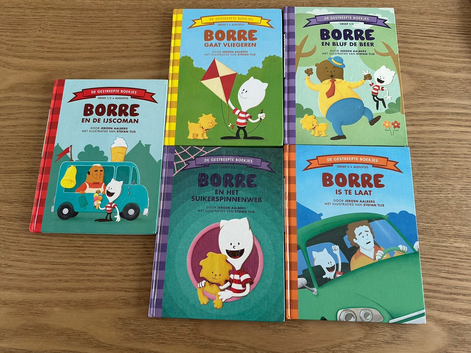 Borre en het suikerspinnenweb.. Jeroen Aalbers, Ophalen of Verzenden, Gelezen, 3 tot 4 jaar