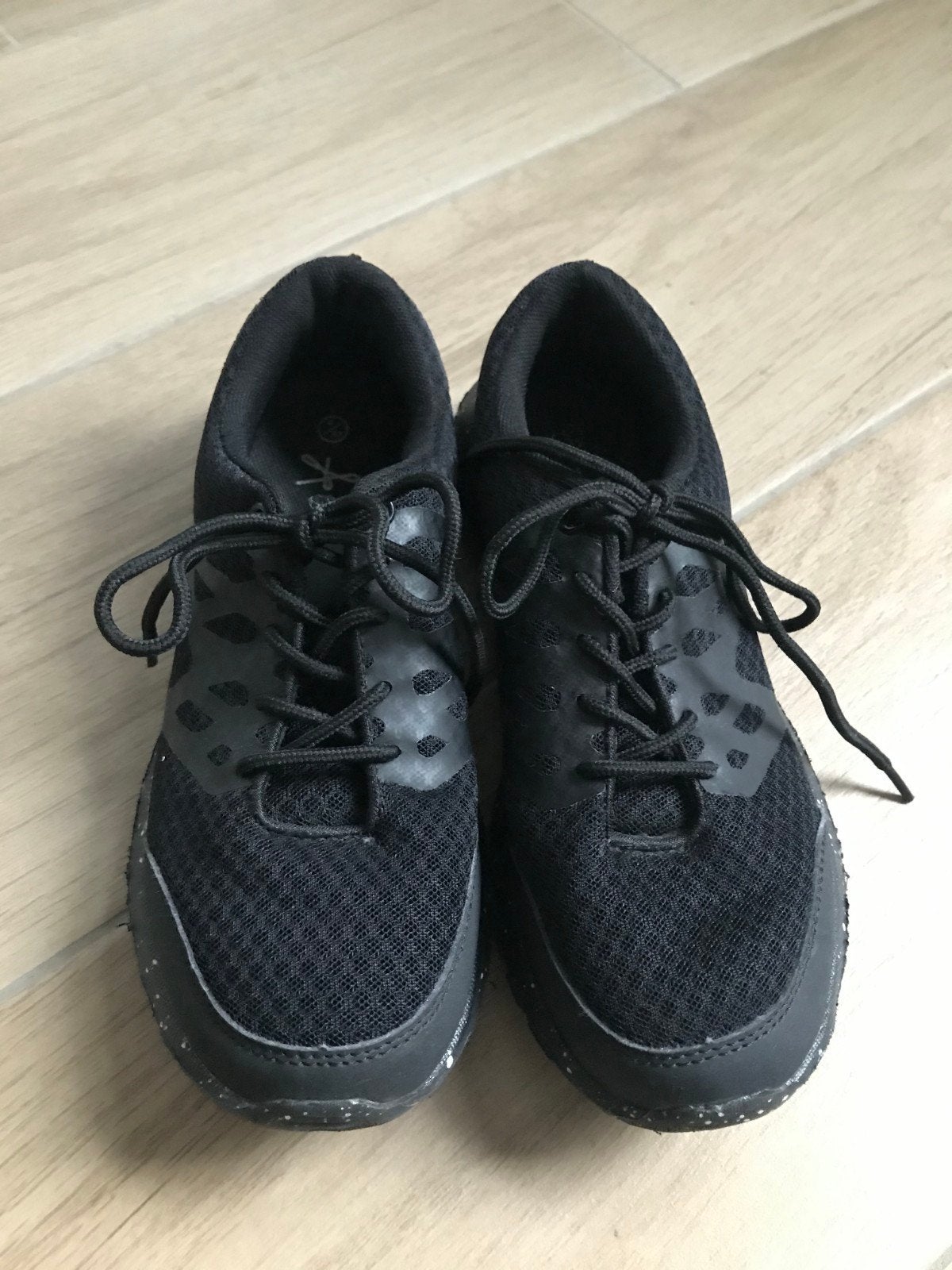 Sportschoenen maat 37, Ophalen of Verzenden, Overige typen, Overige merken