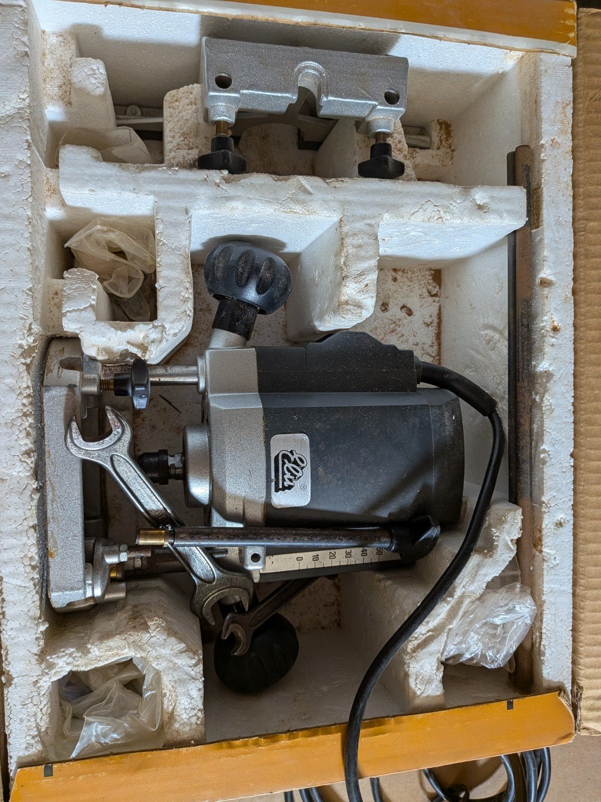 Elu MOF 96 Bovenfrees, Doe-het-zelf en Verbouw, Gereedschap | Freesmachines, Gebruikt, Elektrisch, Bovenfrees, Ophalen of Verzenden