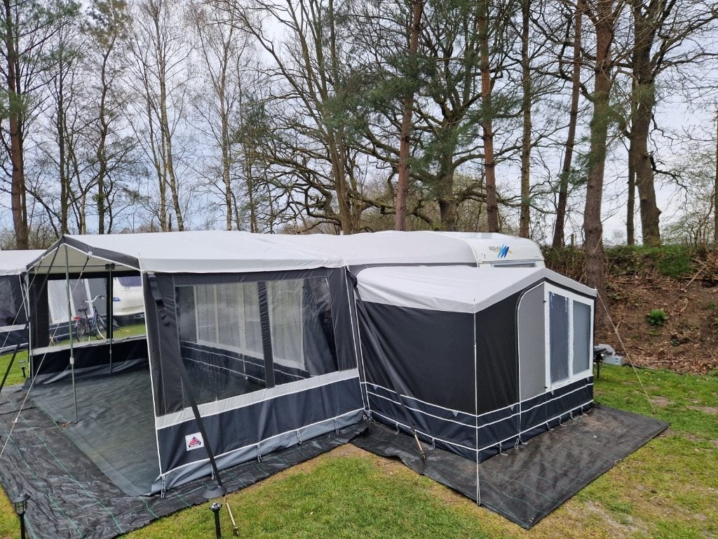 Knaus Südwind 475– Mover – Nieuwe voortent, luifel en erker, Rondzit, Particulier, 5 tot 6 meter, Knaus