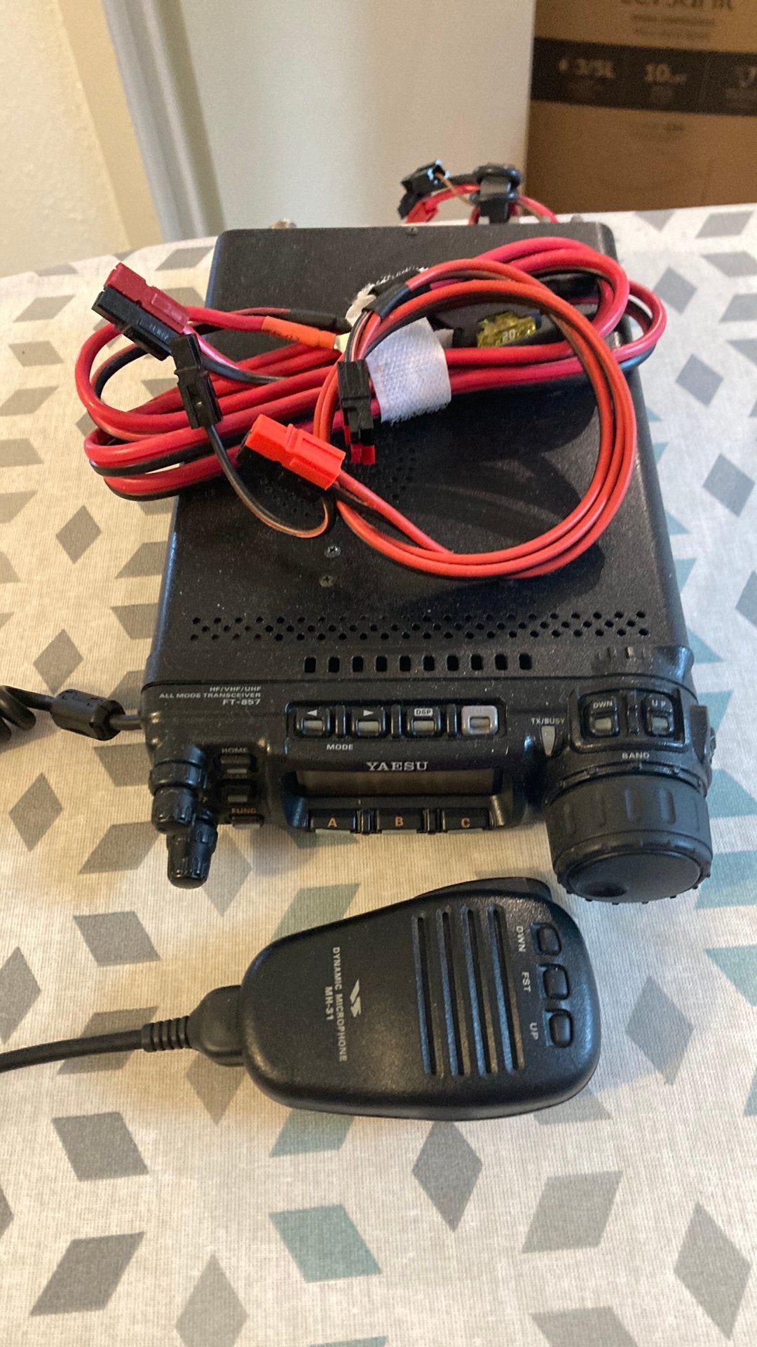 Yaesu FT-857D All Mode Transceiver Zender, Ophalen, Gebruikt, 15 km of meer, Portofoon of Walkie-talkie